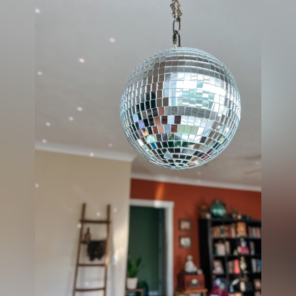 About your stylist, Tanya May - Picture 8 of 13